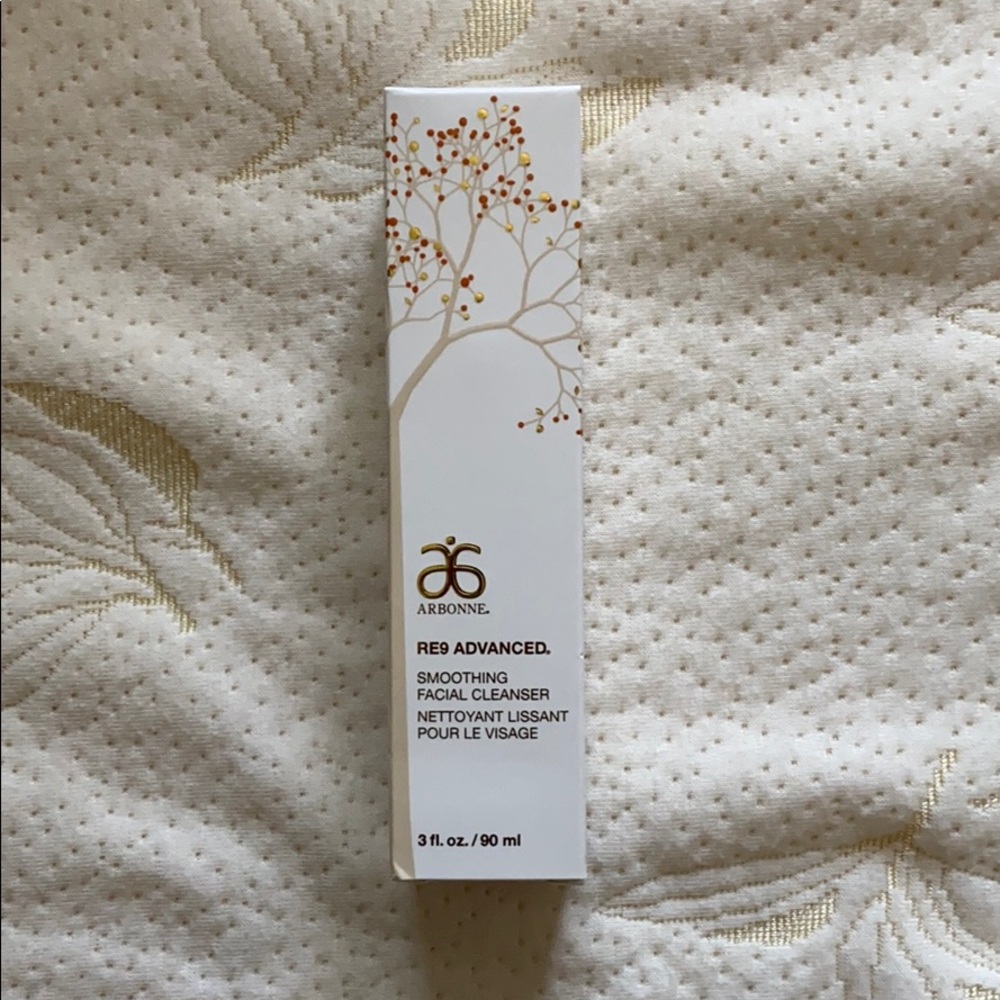 NIB Arbonne RE9 Advanced Facial Cleanser